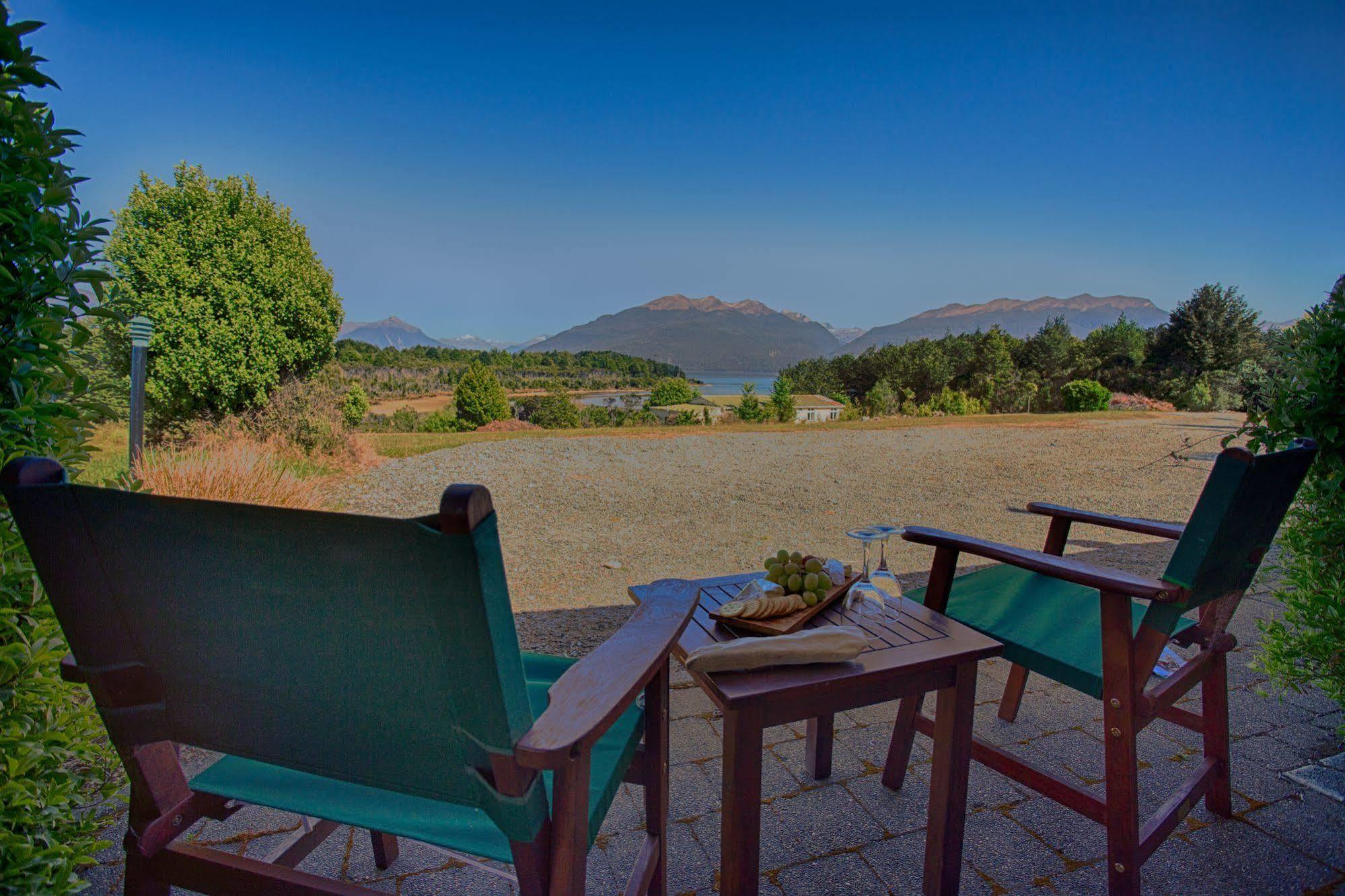 Fiordland National Park Lodge Te Anau Downs Exterior photo